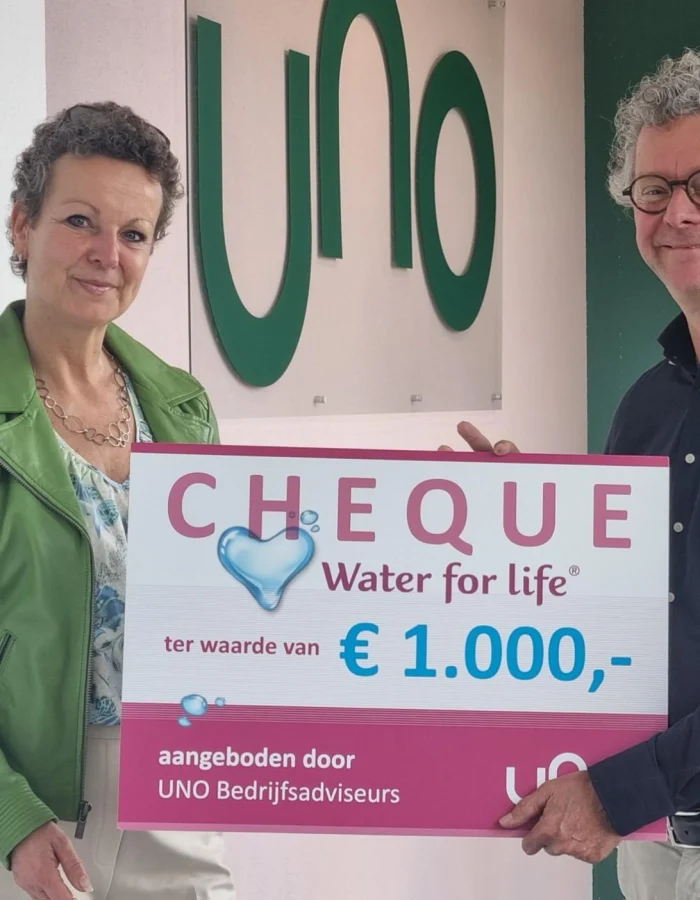 UNO doneert aan Water for Life